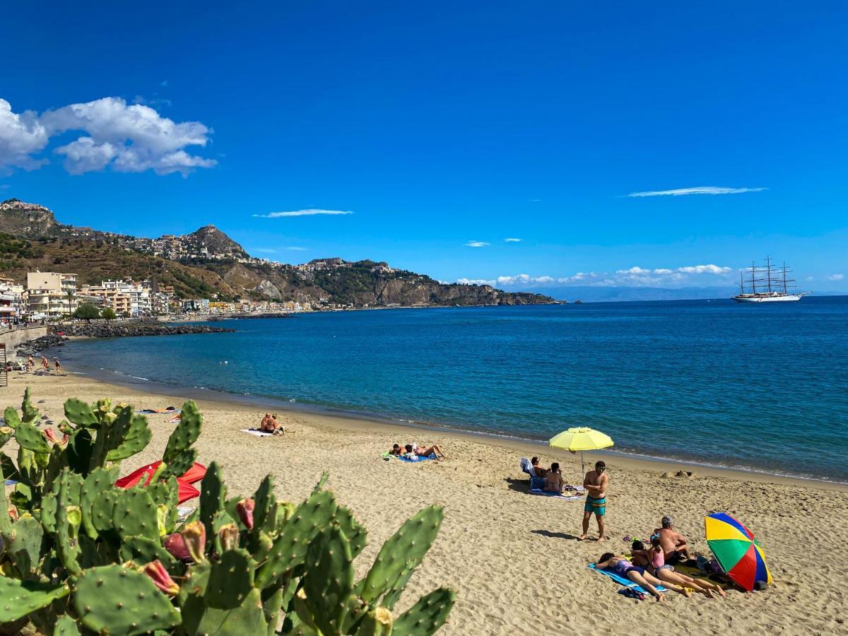 Alpha22 Apartment Giardini Naxos Exteriör bild