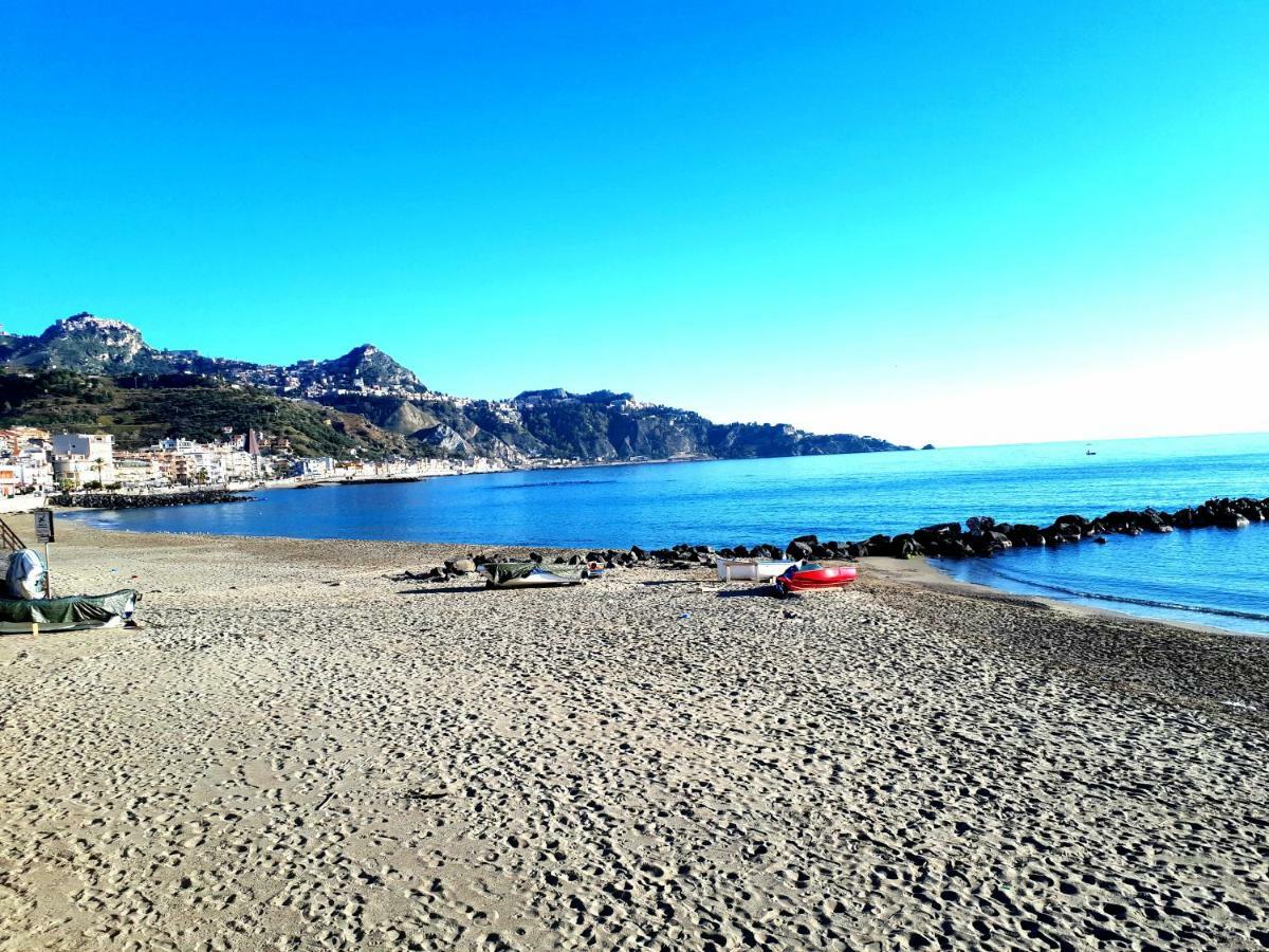 Alpha22 Apartment Giardini Naxos Exteriör bild