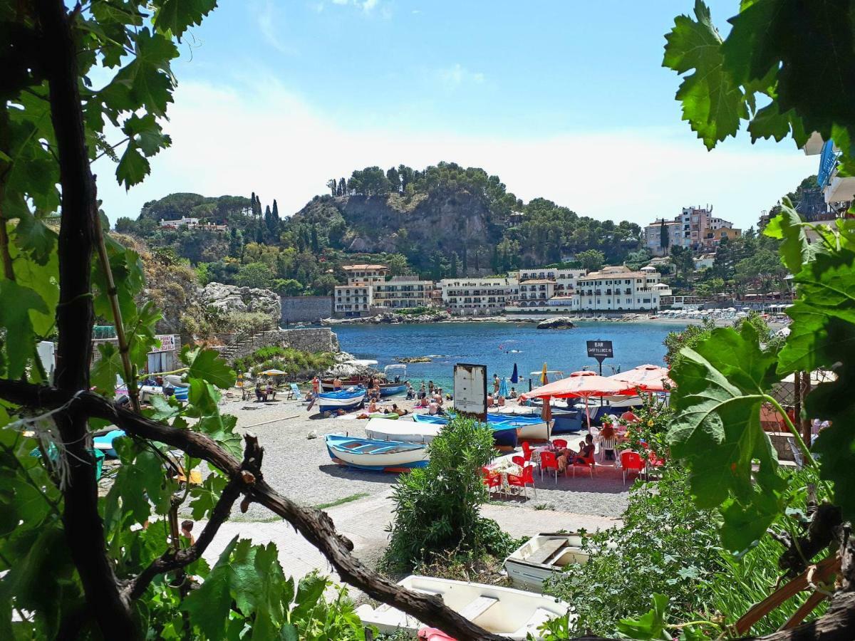 Alpha22 Apartment Giardini Naxos Exteriör bild